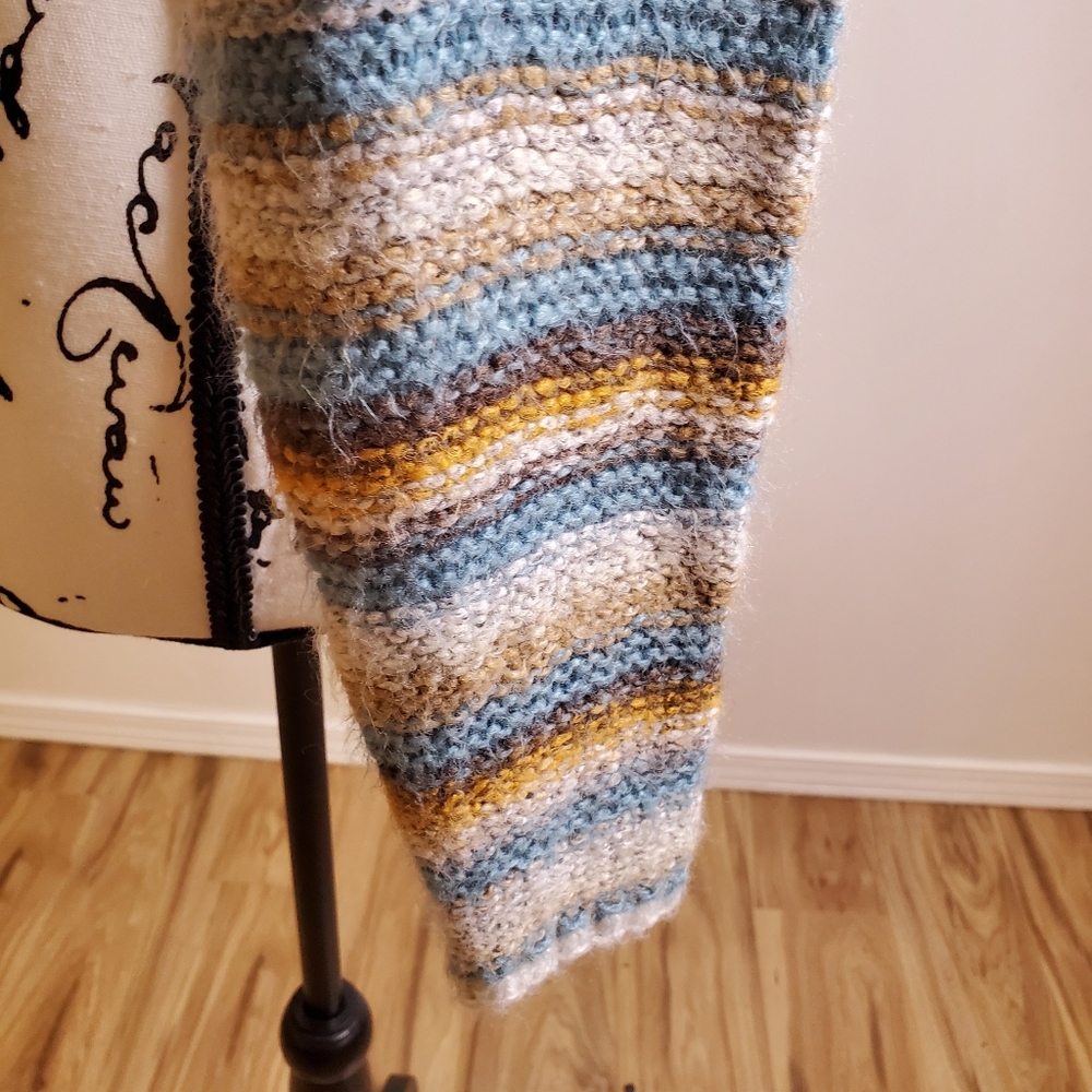 Urban Outfitters | Lennon Neutral Beige & Blue Striped Cropped Sweater - Picture 8 of 15